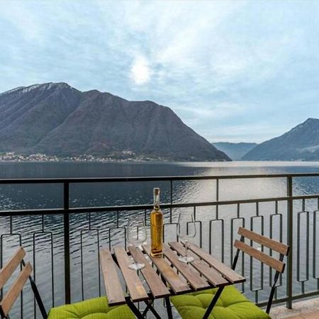 Paolo'S Home - Overlooking The Lake Colonno Bagian luar foto