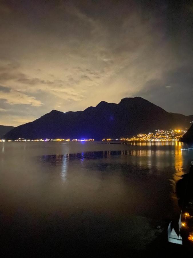 Paolo'S Home - Overlooking The Lake Colonno Bagian luar foto