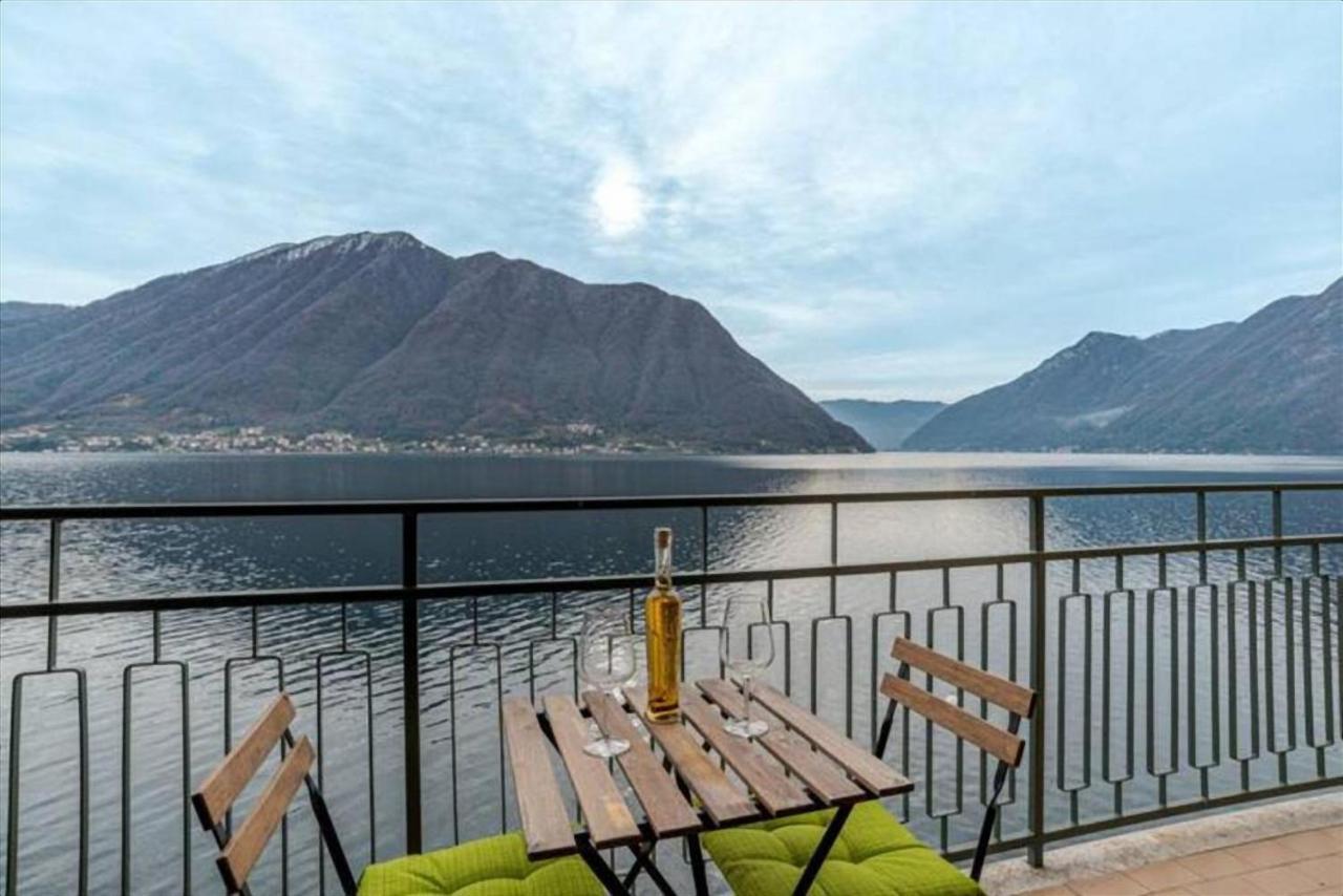 Paolo'S Home - Overlooking The Lake Colonno Bagian luar foto